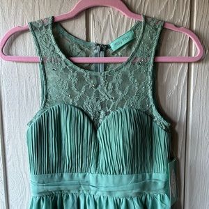 Floor length gown. Filly Flair size small.